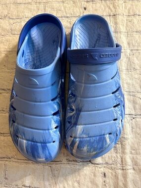 RUGGED SHARK BLUE SWIRL COLOR CLOGS SANDALS BEACH/POOL BACK STRAP MEN’S SIZE 12